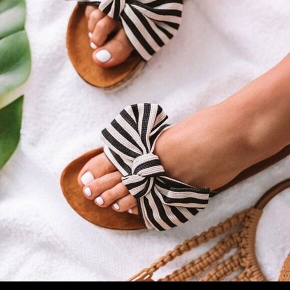Striped 🎀 Bow Sandals - Picture 2 of 2